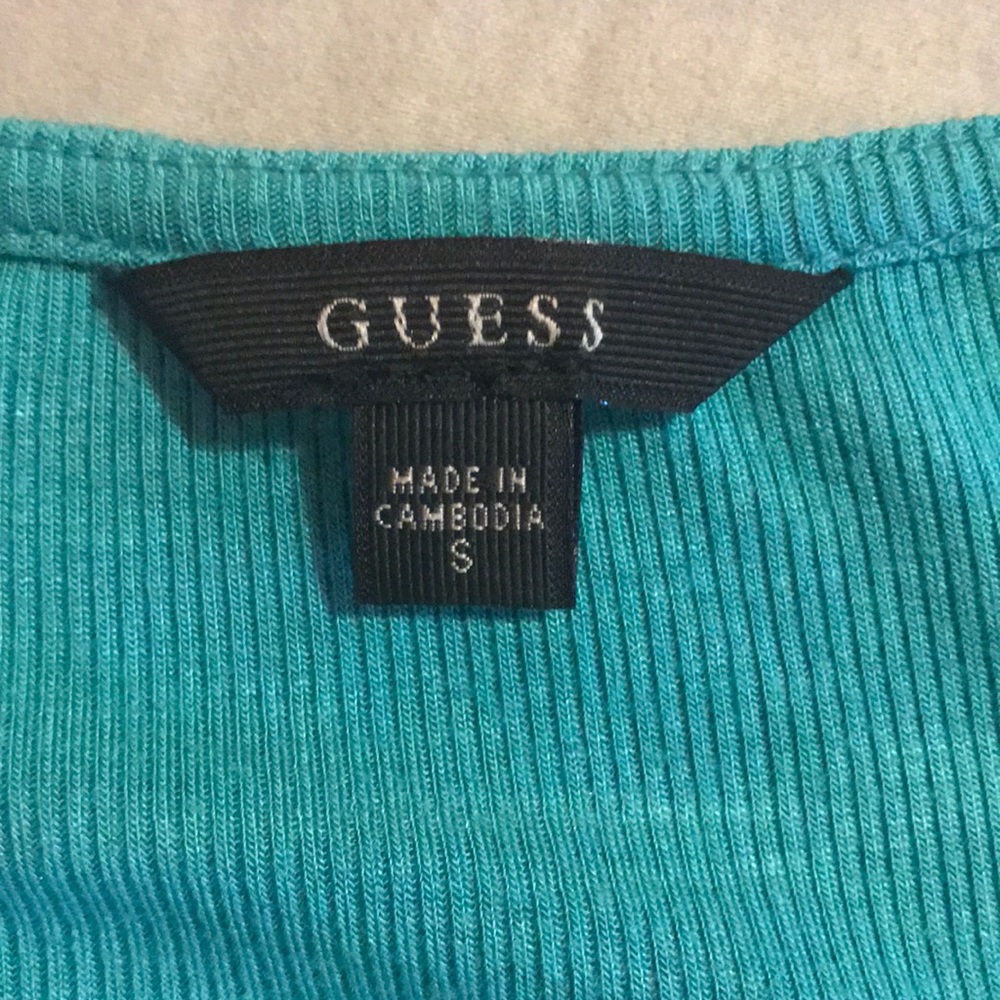 ✨GUESS✨top - Picture 3 of 3